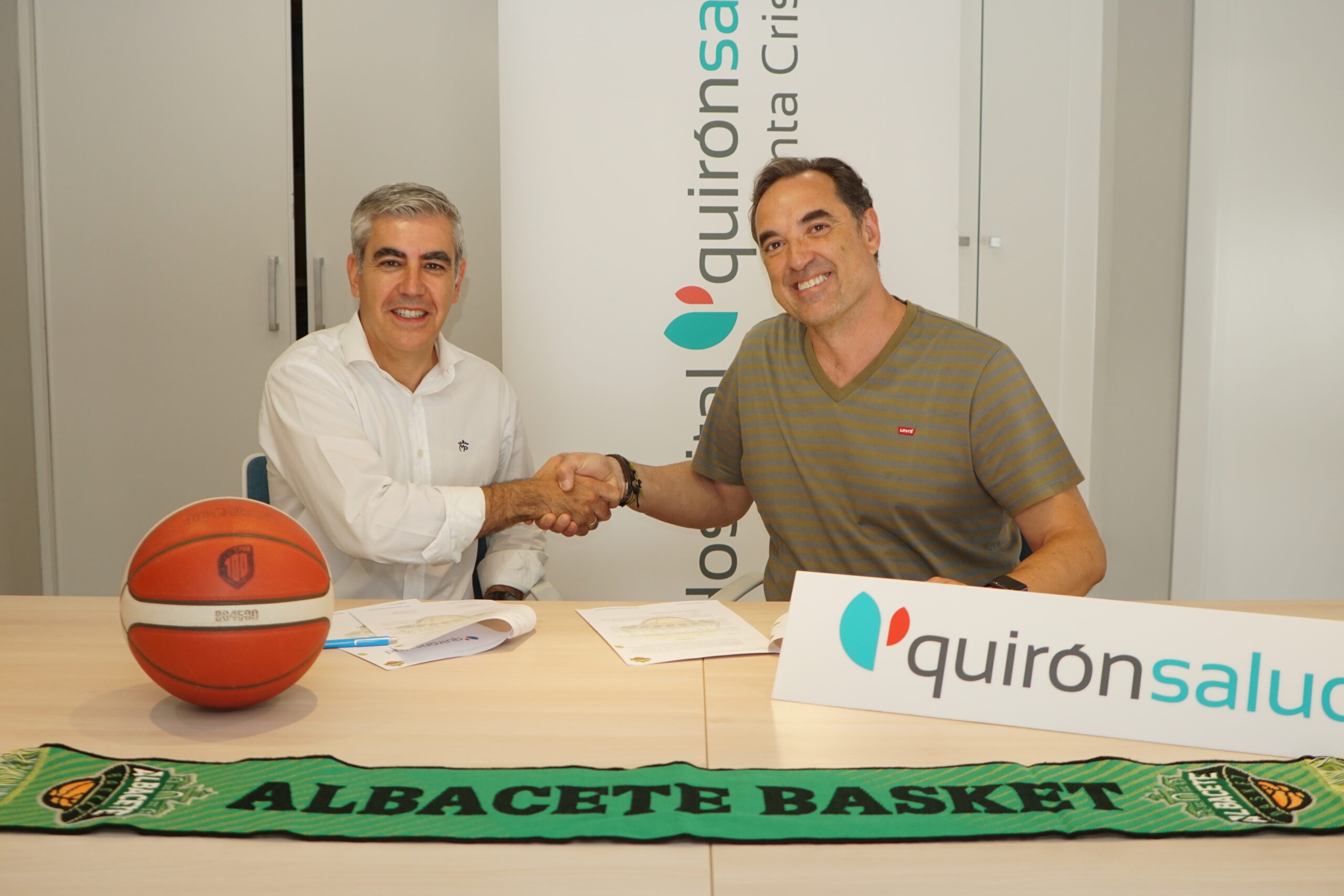 Quirón Salud y Albacete Basket firman convenio