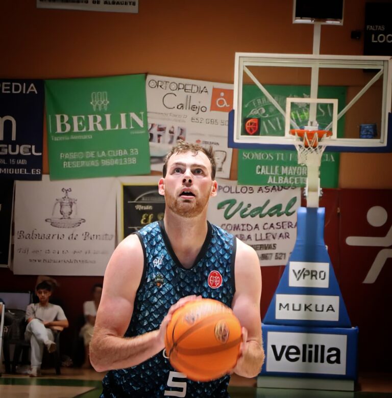 Galería de imágenes: Bueno Arenas Albacete Basket vs Proinbeni UPB Gandía 27-09-2025